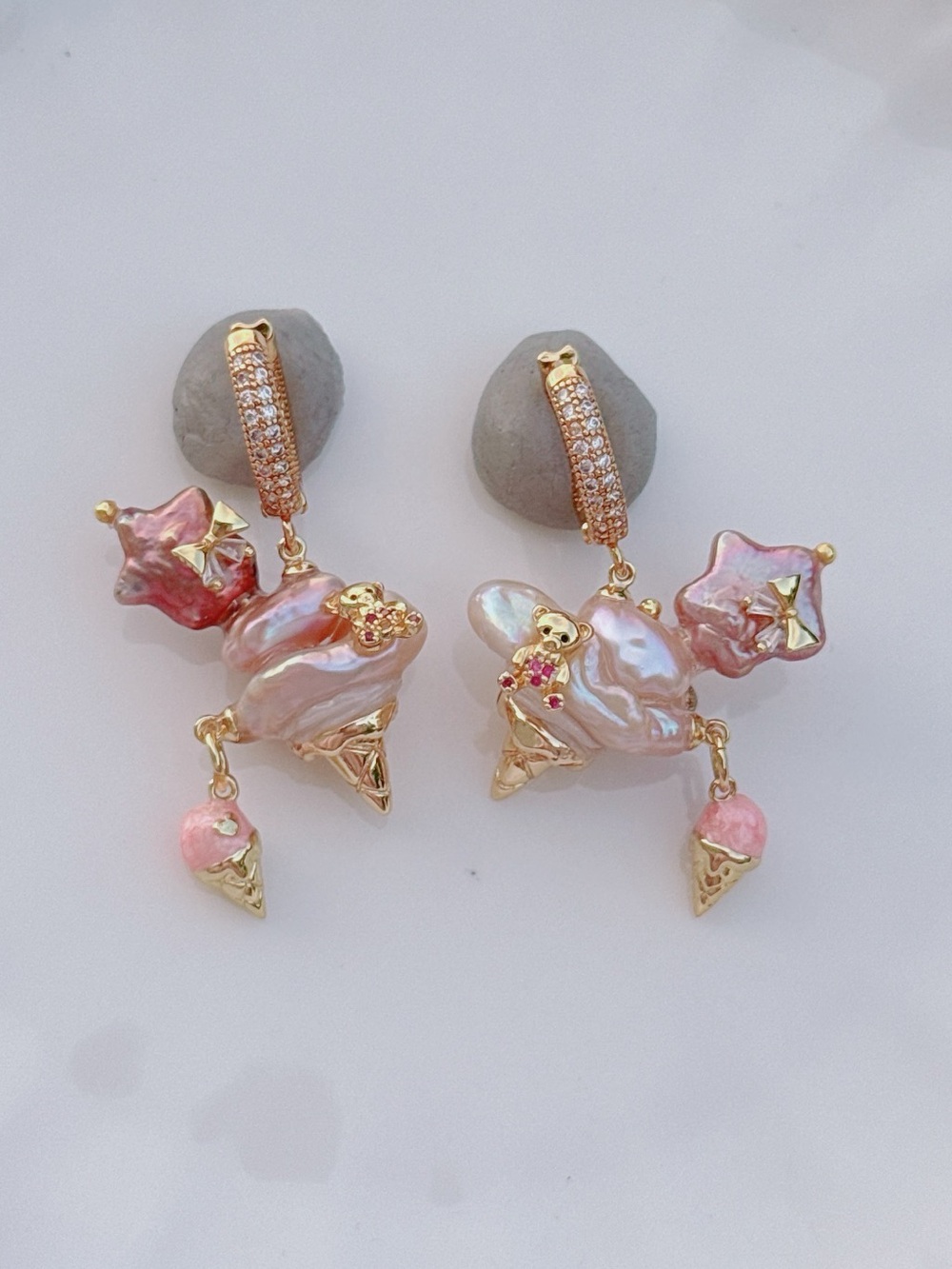 26E479 Handmade Freshwater Baroque Pearl Ice cream Cone Huggie Earrings
